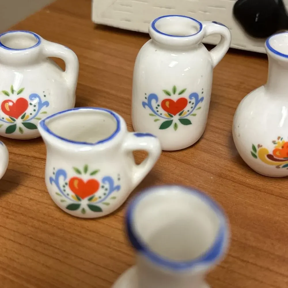 VTG Miniature Royal Doubles 2 Hearts Porcelain DesignerCeramic Mini Vase/Pitcher